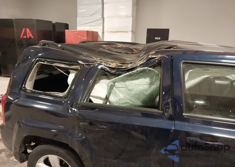 2016 Jeep Patriot Latitude из США, поврежденный, VIN 1C4NJRFB4GD745448